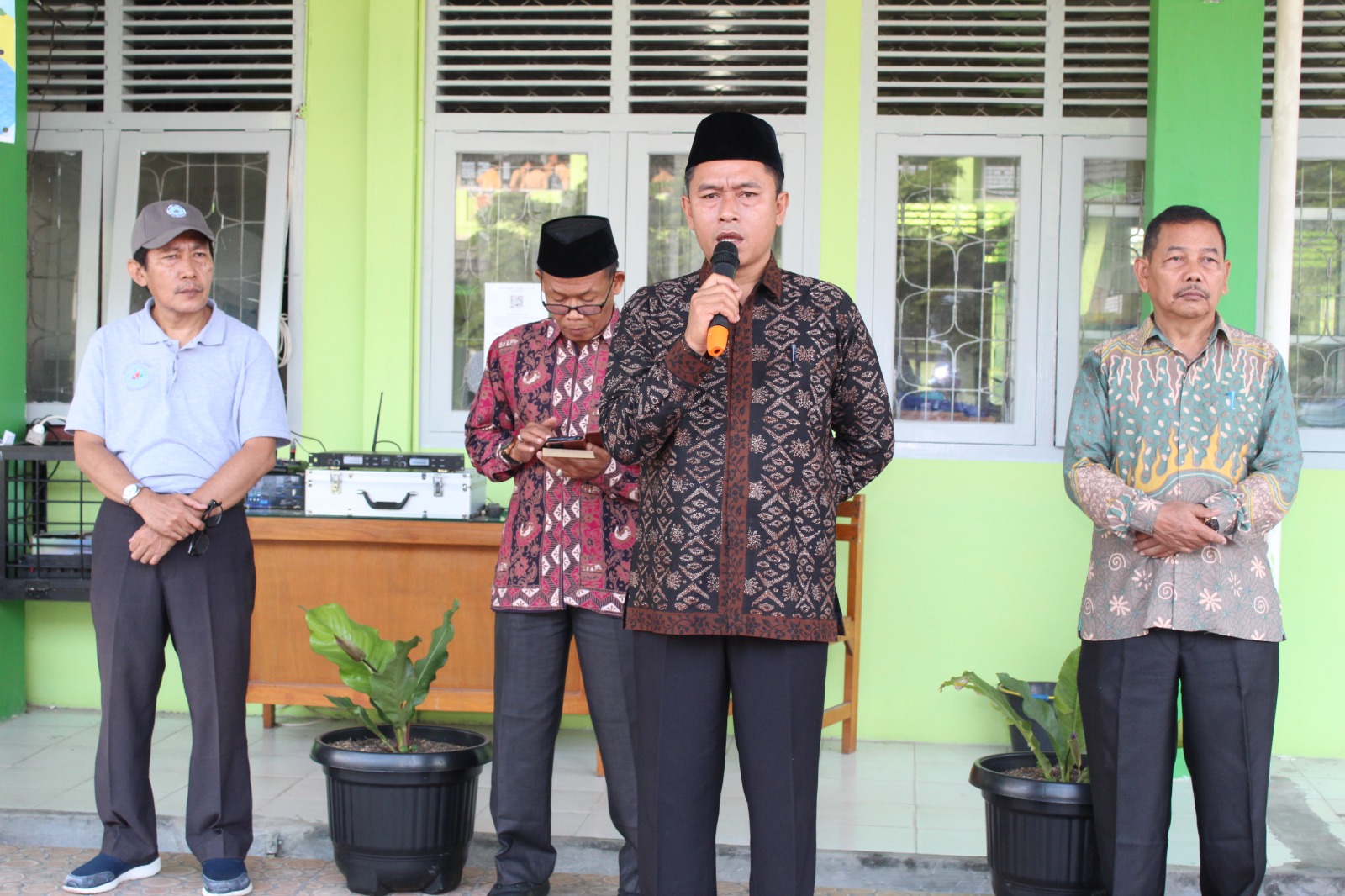 Hari Ketiga OMEGA di MAN 2 Kota Jambi: Penutupan dengan Pelatihan di Alam Bebas