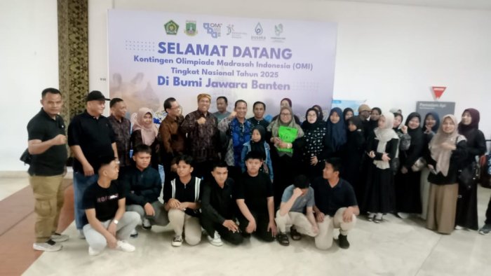 Kontingen Jambi Disambut Hangat di Bandara Soekarno-Hatta, Siap Berlaga di OMI Nasional 2025