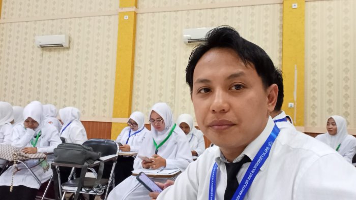 Feri Andespa: Guru Muda MAN 2 Kota Jambi yang Mengubah Cara Belajar Ekonomi di Era Digital