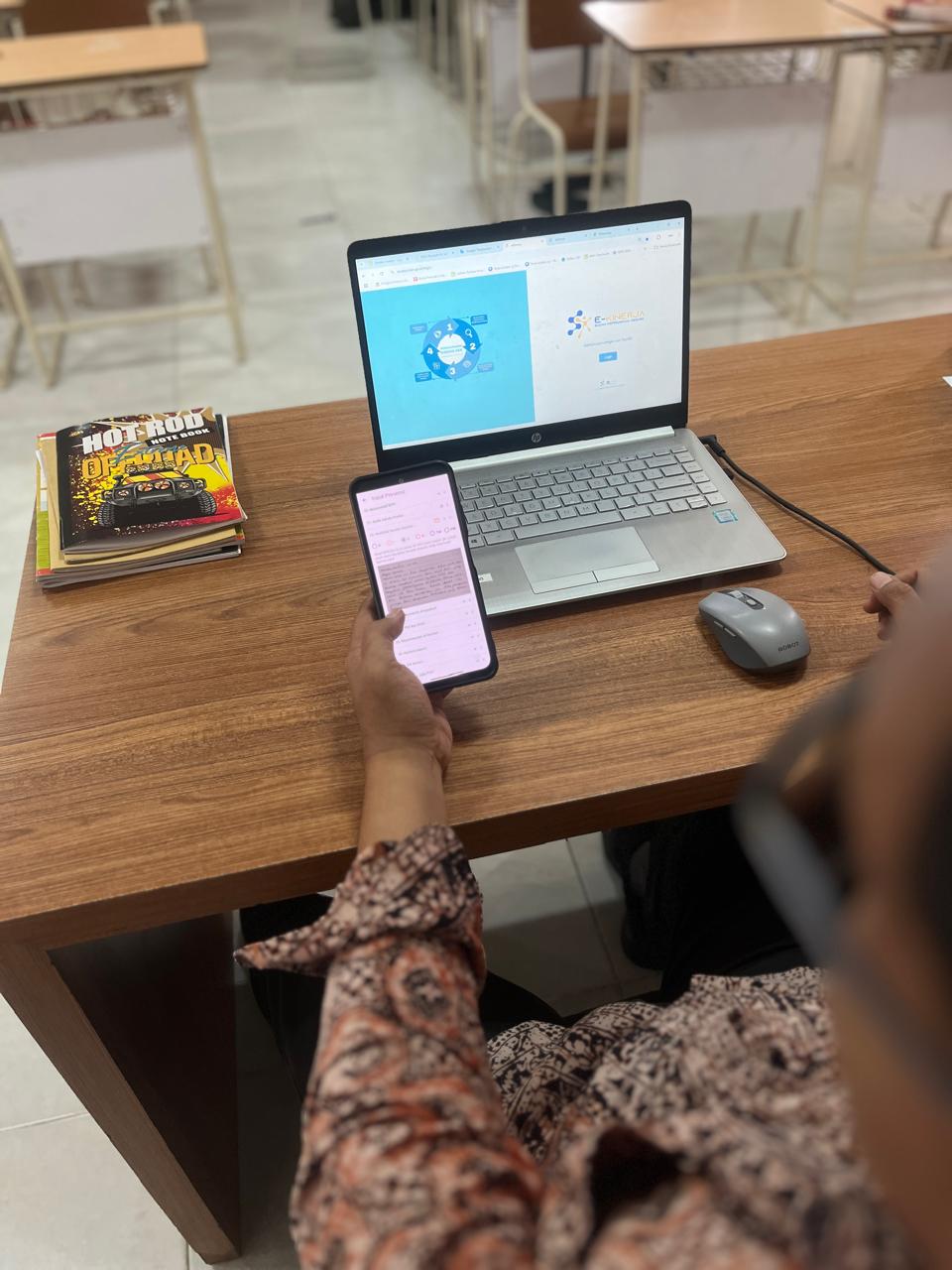 MAN 2 Kota Jambi Adopsi Aplikasi Piesa, Pantau Kehadiran Siswa Lebih Mudah