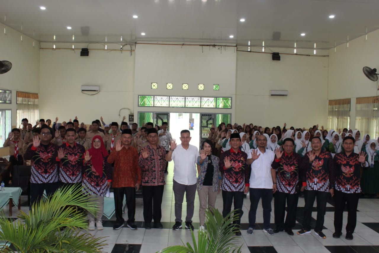 BNPT dan FKPT Jambi Gelar Sosialisasi Anti Terorisme di MAN 2 Kota Jambi: 