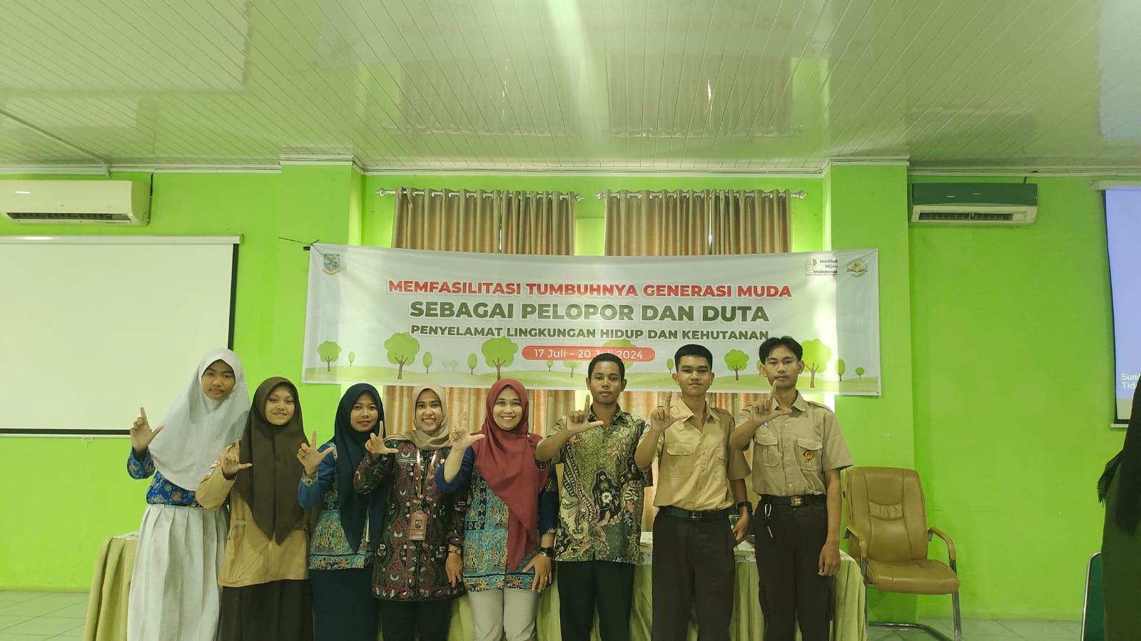 Green Youth Movement dari MAN 2 Kota Jambi: Wujudkan Kepedulian Lingkungan