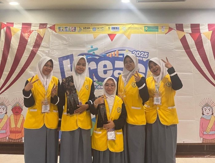 Tiga Tim KTI MAN 2 Kota Jambi Tampil Penuh Percaya Diri di Final KREASI 2025