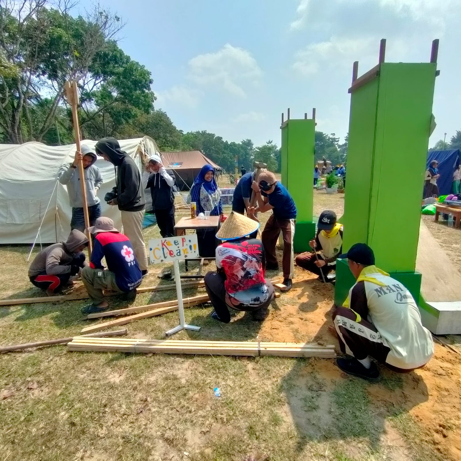 Siti Maryam, Pembimbing Setia PMR Wira 006 MAN 2 Kota Jambi: Teladan Kepedulian dan Dedikasi di Ambang Pensiun